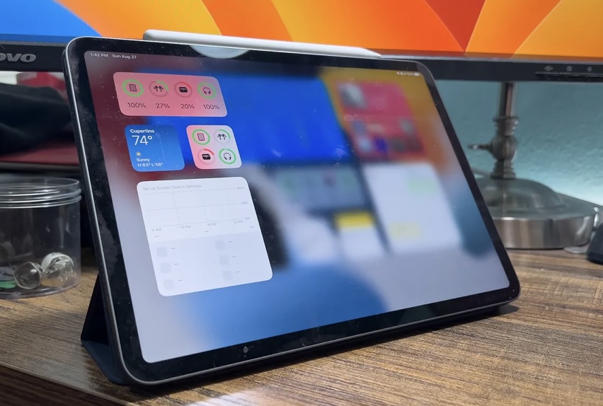 A medida que se acerca la fecha de lanzamiento del tan esperado iPad Pro OLED de Apple, surgen preguntas sobre quiénes serían los principales beneficiarios de esta nueva tecnología. Según los informes, la gran actualización de primavera del iPad, que incluye los nuevos iPad Pros OLED, está programada para el 6 de mayo, aproximadamente 19 meses desde la última actualización. Pero, ¿qué tipo de usuario se vería más atraído por estas mejoras?