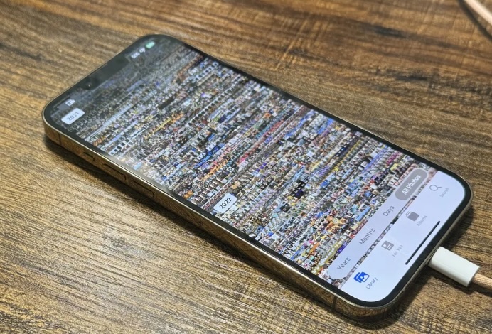 Apple finalmente revela la causa detrás del retorno de fotos borradas en iPhones, despejando dudas sobre el problema de resurgimiento de imágenes.