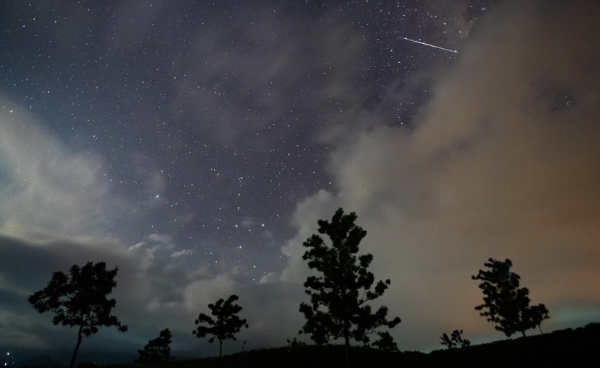 Lluvia de meteoros Eta Acuáridas en su apogeo: Cómo verla