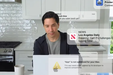 El actor famoso por sus roles en los comerciales "Soy un Mac" de Apple, Justin Long, ha sido contratado por Qualcomm para una nueva campaña publicitaria. Durante el evento de Qualcomm en Computex 2024, Long apareció en un sketch en el que buscaba una PC con Windows en Arm después de ser bombardeado por notificaciones de macOS.