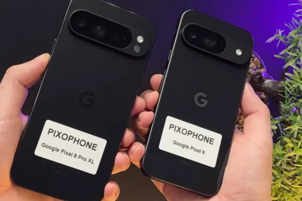 El Google Pixel 9 acaba de filtrarse nuevamente, ofreciendo un vistazo anticipado al posible diseño del próximo Pixel 9 y Pixel 9 Pro XL. Los videos recientemente publicados en TikTok por pixo_unpacking muestran lo que parece ser la próxima generación de teléfonos de Google, según reportó inicialmente GSMArena.