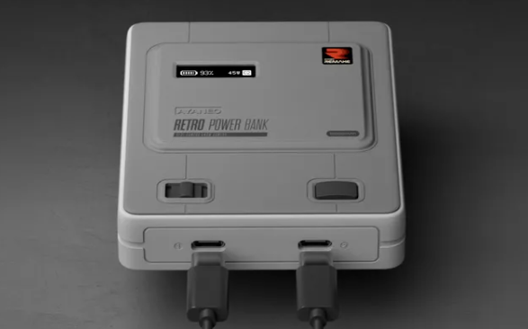 La Retro Power Bank de Ayaneo combina nostalgia y tecnología avanzada con su diseño inspirado en el Super Famicom y capacidad de carga de 12,000mAh. Disponible por solo $39.99, esta batería externa se destaca por ofrecer velocidades de carga de hasta 45W y está ahora disponible en la tienda en línea de Ayaneo.