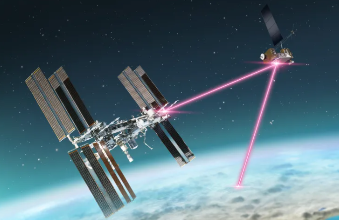 La NASA ha alcanzado un hito significativo en comunicaciones espaciales al utilizar láseres para transmitir video en ultra alta definición desde un avión hasta la Estación Espacial Internacional (ISS). Este avance podría revolucionar la cobertura en vivo de futuros aterrizajes en la Luna durante las misiones Artemis.