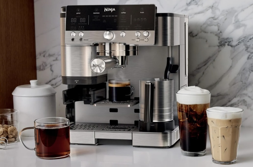 Descubre la nueva máquina de café Ninja Luxe Café 3 en 1, que facilita la preparación de espresso con tecnología avanzada y ofrece opciones para café filtrado y cold brew. Aprende cómo esta máquina de $499 puede transformar tu rutina matutina.