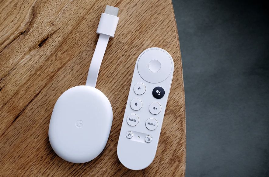 Google ha decidido poner fin a la producción de su popular dispositivo Chromecast, anunciando el cambio en una publicación reciente. Tras más de 10 años en el mercado, la compañía está descontinuando estos dispositivos de streaming y los reemplazará con el nuevo Google TV Streamer, que se lanzará el 24 de septiembre de 2024.