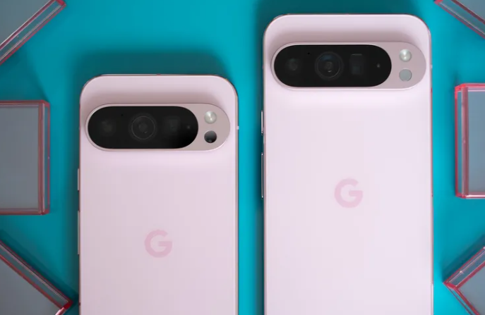 Google finalmente ha acertado con el hardware. El Pixel 9 Pro, su hermano mayor Pro XL y el Pixel 9 estándar se sienten como los teléfonos insignia que Google ha intentado fabricar desde que el Pixel 6 introdujo la era del visor de la cámara. Estos nuevos modelos ofrecen una sensación sólida en la mano, pantallas brillantes y, por fin, bordes planos. En lo que a mí respecta, Google puede colgar un cartel de “Misión cumplida”.