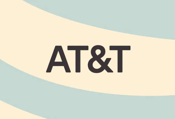 El 27 de agosto de 2024, AT&T experimentó un problema de software que dejó a muchos clientes sin servicio, mostrando el mensaje “SOS” en lugar de sus barras de señal habituales. La falla afectó a numerosos iPhones y teléfonos Android, pero ahora la conexión debería estar restablecida.