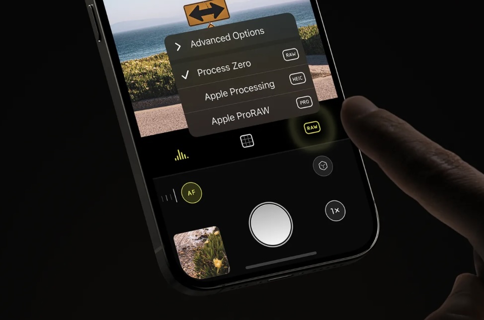 Halide, una de las aplicaciones de cámara más populares para iPhone, ha anunciado el lanzamiento de su nueva función “Process Zero”, diseñada para revolucionar la fotografía móvil al eliminar todo el procesamiento y la inteligencia artificial. Esta innovadora herramienta permite capturar imágenes de manera más auténtica, volviendo a las raíces de la fotografía digital.