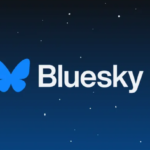 Bluesky, la alternativa descentralizada a X, ha lanzado una nueva función que permite a los usuarios compartir videos de hasta 60 segundos de duración. La plataforma anunció que esta opción ya está disponible tanto en su sitio web como en la aplicación móvil, ampliando las capacidades de la red social para competir de manera más directa con X.