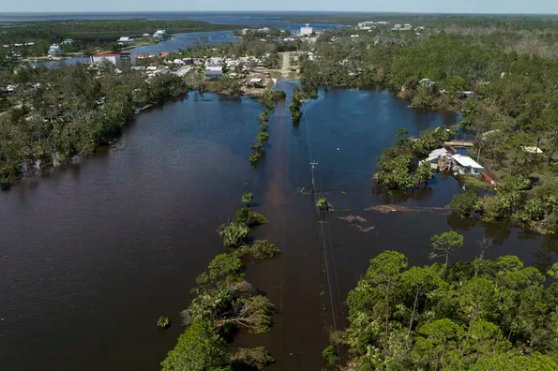 El sureste de Estados Unidos está tambaleándose tras el paso del huracán Helene, una tormenta monstruosa que tocó tierra en Florida el jueves antes de cortar un camino aterrador hasta Tennessee. ¿Cómo llegó a ser tan devastadora?