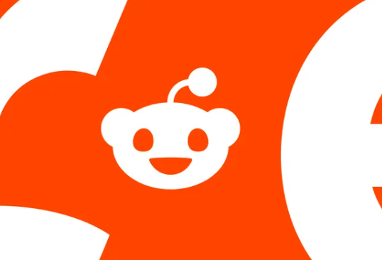 Reddit está otorgando mucho más poder a su personal sobre las comunidades en su plataforma. A partir de hoy, los moderadores de Reddit no podrán cambiar si su subreddit es público o privado sin antes enviar una solicitud a un administrador. Esta nueva política se aplica a todos los tipos de comunidad, lo que significa que los moderadores también deberán solicitar cambios de apto para el trabajo (SFW) a no apto para el trabajo (NSFW).